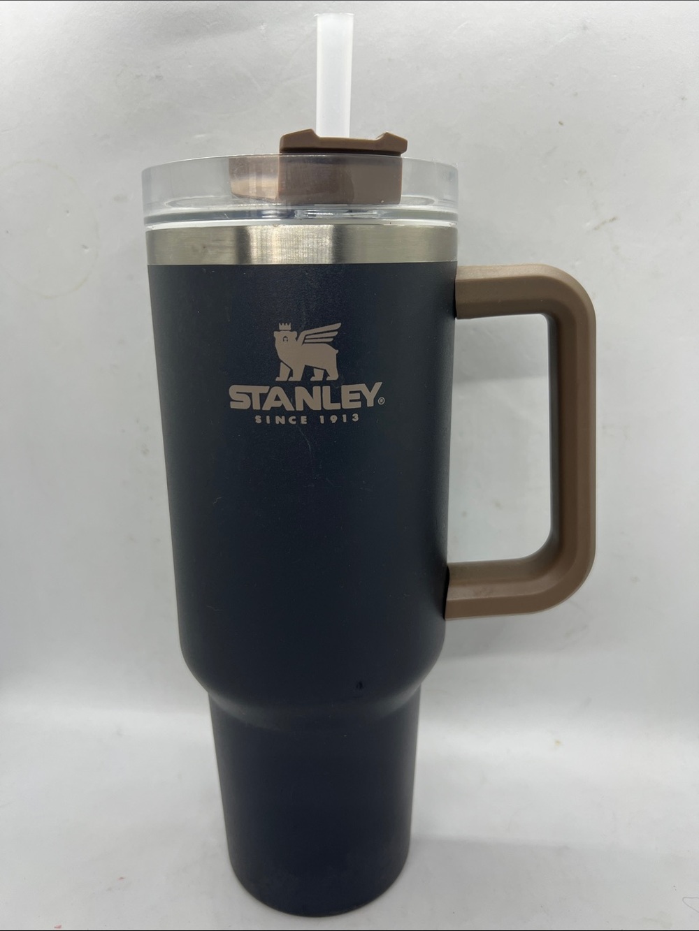Stanley Cup 40oz Quencher Tumbler Preowned - Picture 1 of 6